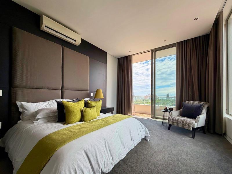3 Bedroom Property for Sale in Green Point Western Cape